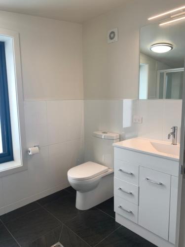 Queens Arms Hotel - Accommodation Sunshine Coast 0