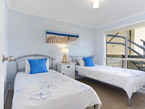 VALLEY VIEWS 10 Valley Heights Drive - Accommodation Sunshine Coast 5