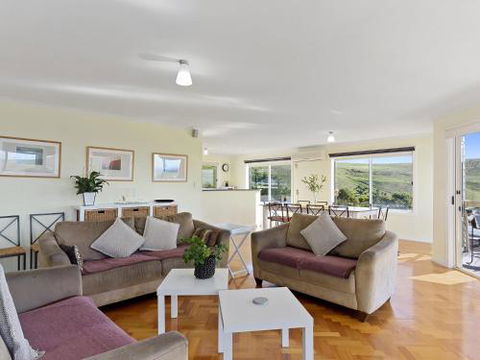 VALLEY VIEWS 10 Valley Heights Drive - Accommodation Sunshine Coast 4