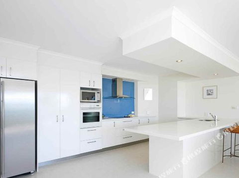 R & W Noosa Holidays 2 25 Allambi Rise - Accommodation Sunshine Coast 2