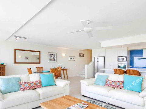 R & W Noosa Holidays 2 25 Allambi Rise - Accommodation Sunshine Coast 5