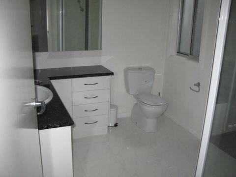 The Villa Kyabram - Accommodation Sunshine Coast 4
