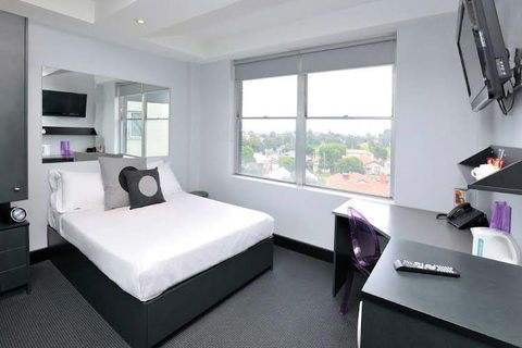 Budget1hotel - Accommodation Sunshine Coast 1