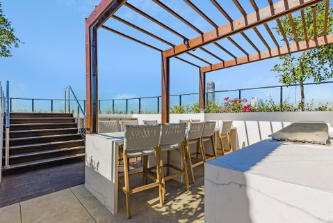 FV Dream 2 BED Apt+ Pool+ Free Parking Qfv211-16 - Accommodation Sunshine Coast 0