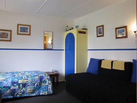 Naracoopa Holiday Cottages - Accommodation Sunshine Coast 3