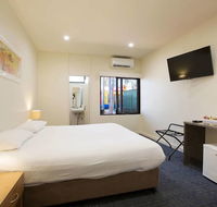 High Flyer Hotel - Accommodation Sunshine Coast