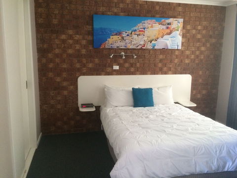 Portarlington Beach Motel - Accommodation Sunshine Coast 5