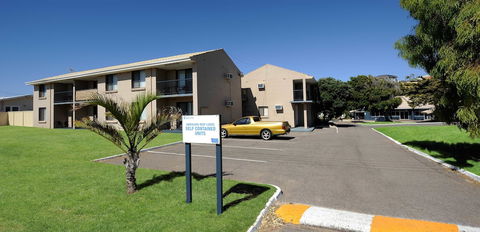 Abrolhos Reef Lodge - Accommodation Sunshine Coast 2