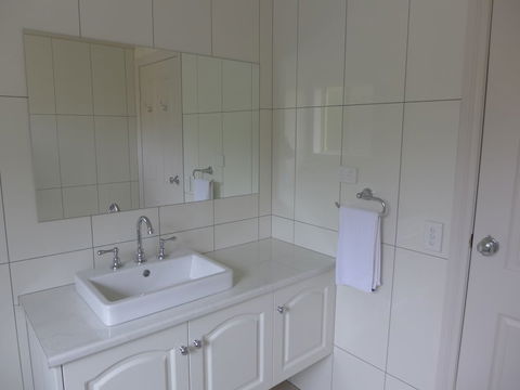 Daysy Hill Country Cottages - Accommodation Sunshine Coast 4
