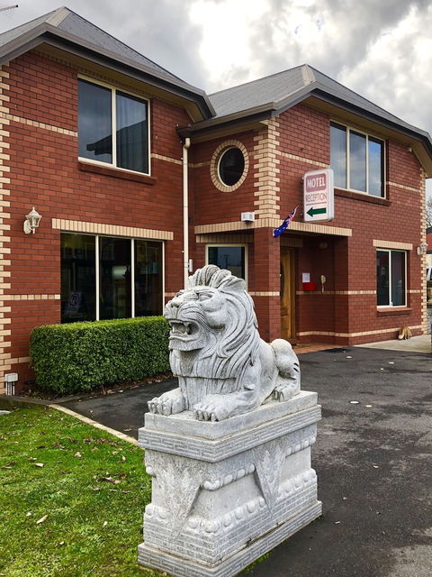 Sheffield Motor Inn - Accommodation Sunshine Coast 1