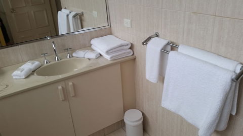 Beaconlea Tower Apartments - Accommodation Sunshine Coast 5