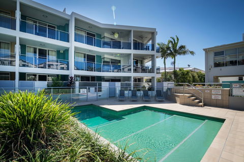 Coolum Seaside - Accommodation Sunshine Coast 2