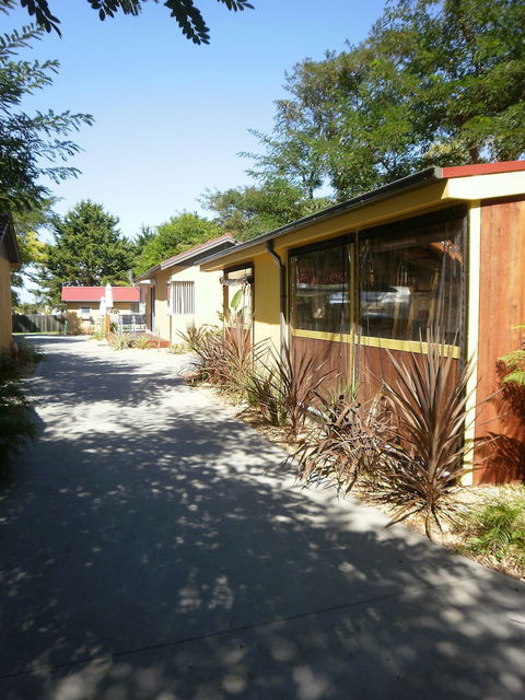 Kickback Cottages - Accommodation Sunshine Coast 2