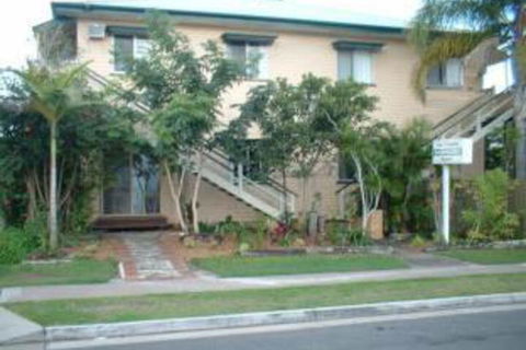 The Friendly Hostel - Accommodation Sunshine Coast 0