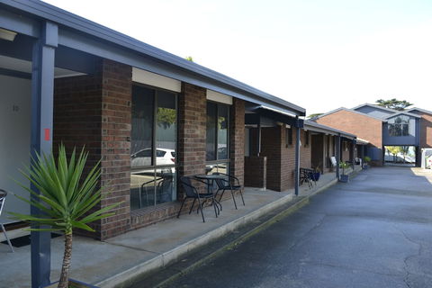 Surf City Motel - Accommodation Sunshine Coast 0