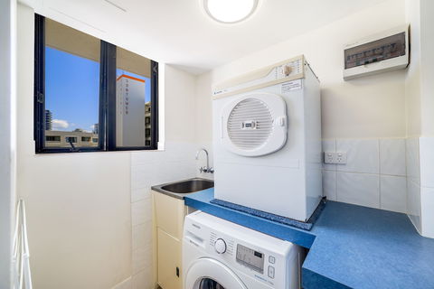 Olympus Apartments - Accommodation Sunshine Coast 6