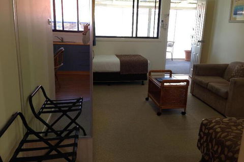 Surf Motel - Accommodation Sunshine Coast 7