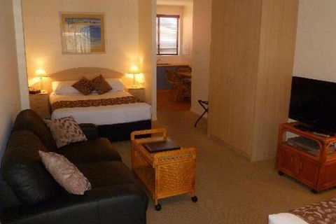 Surf Motel - Accommodation Sunshine Coast 6