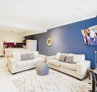 Manly Beach House - Accommodation Sunshine Coast