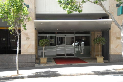 Darling Harbour Getaway - Accommodation Sunshine Coast 0