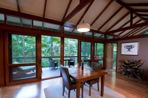 Crystal Creek Rainforest Retreat - Accommodation Sunshine Coast 7