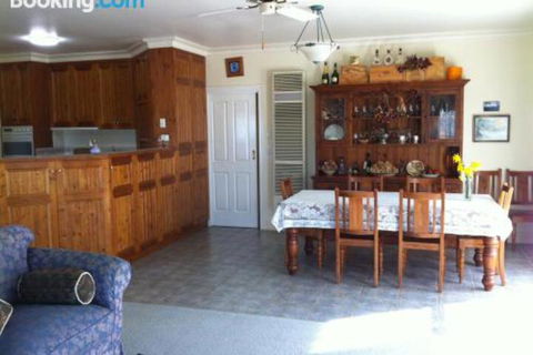 Birches Luxury Spa Chalets - Accommodation Sunshine Coast 2