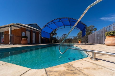 Albert Motel - Accommodation Sunshine Coast 0