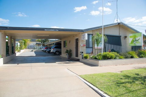 7th Street Motel - Accommodation Sunshine Coast 2