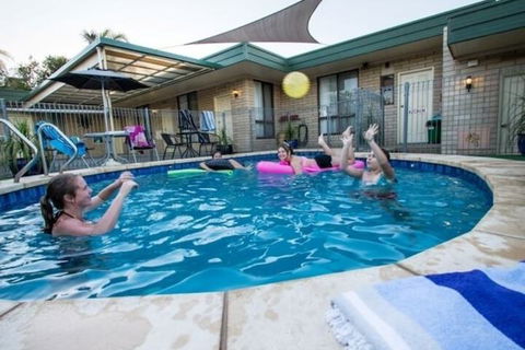 7th Street Motel - Accommodation Sunshine Coast 3