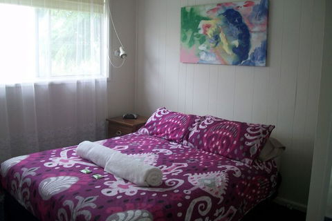 Top Of The Lake Units - Accommodation Sunshine Coast 3