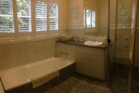 Elindale House Bed & Breakfast - Accommodation Sunshine Coast 7