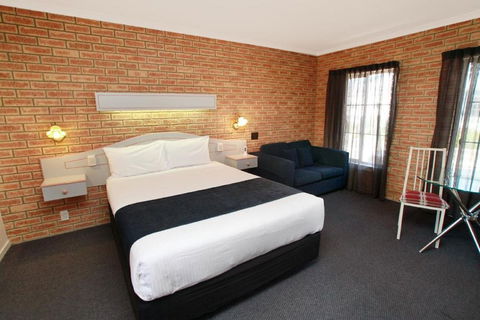 Twofold Bay Motor Inn - Accommodation Sunshine Coast 5