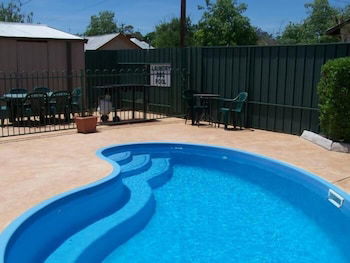 Green Gables Motel - Accommodation Sunshine Coast 0