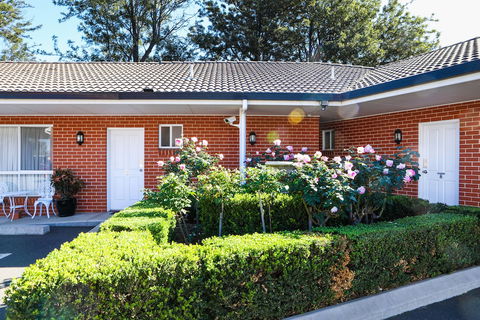 Akuna Motor Inn And Apartments - Accommodation Sunshine Coast 0