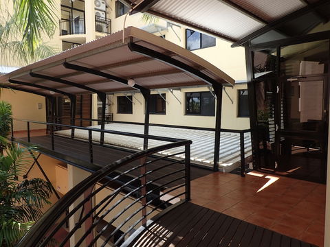 Darwin Deluxe Apartments - Accommodation Sunshine Coast 1