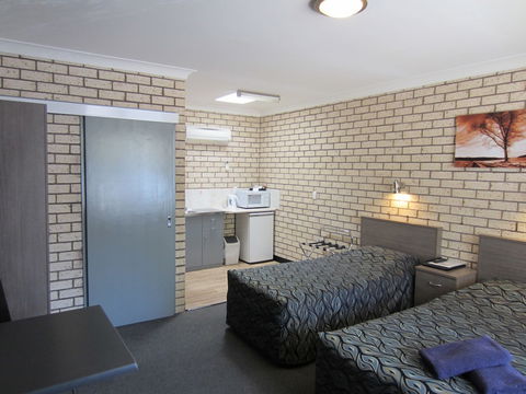 Cowra Crest Motel - Accommodation Sunshine Coast 6