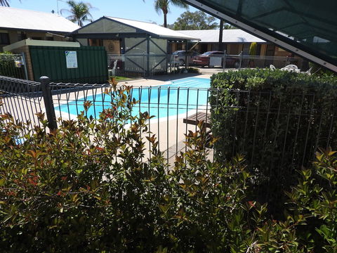Lone Pine Motel - Corowa - Accommodation Sunshine Coast 0