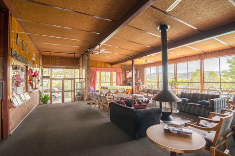 High Country Motel - Accommodation Sunshine Coast 3