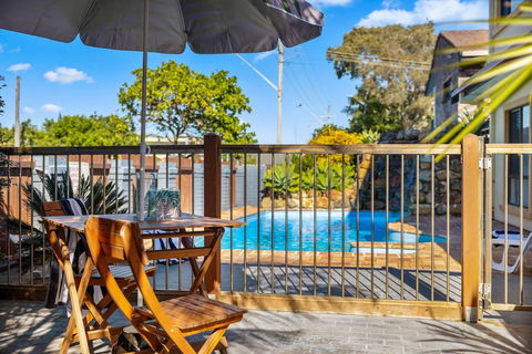 Ocean Park Motel - Accommodation Sunshine Coast 2
