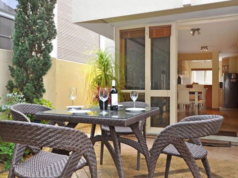 Park Vista Executive Townhouses - Accommodation Sunshine Coast 2