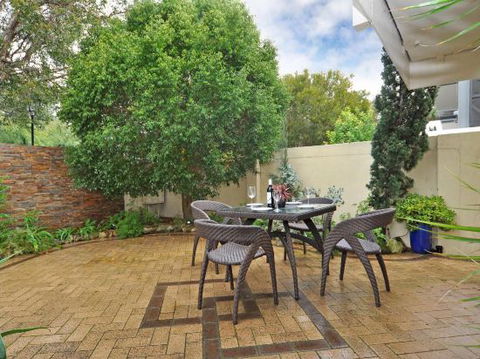 Park Vista Executive Townhouses - Accommodation Sunshine Coast 1