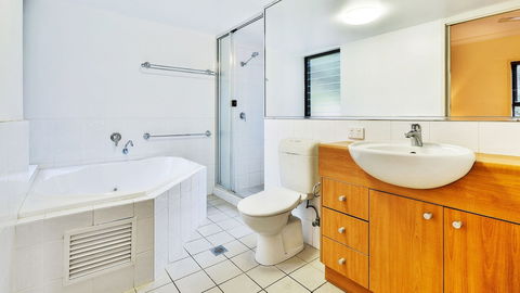 Oasis 1 Hamilton Island 2 Bedroom Apartment In Central Location With Golf Buggy - Accommodation Sunshine Coast 4
