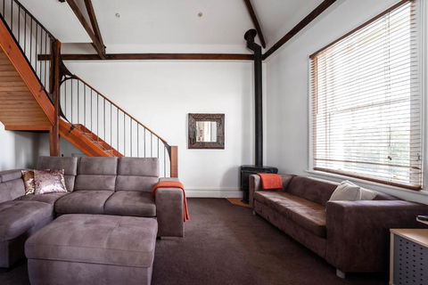 Raffless - Accommodation Sunshine Coast 3