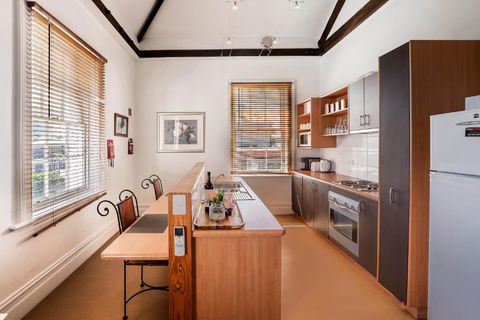 Raffless - Accommodation Sunshine Coast 6