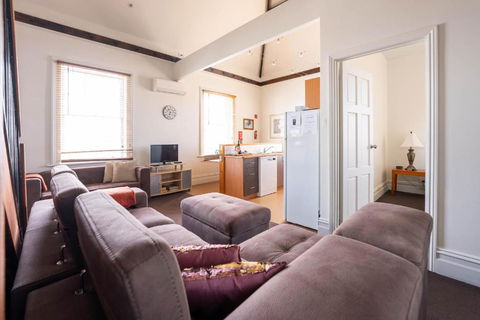 Raffless - Accommodation Sunshine Coast 5