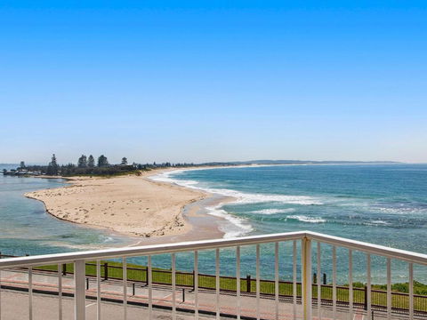 Dolphin Court 12 - Accommodation Sunshine Coast 4