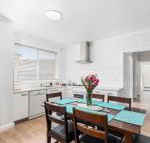 Wattle Grove Villa - Accommodation Sunshine Coast