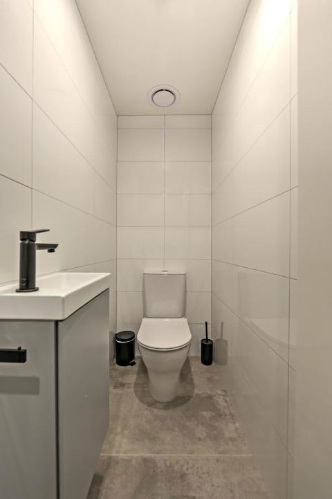 Snow Ski Apartments 32 - Accommodation Sunshine Coast 5