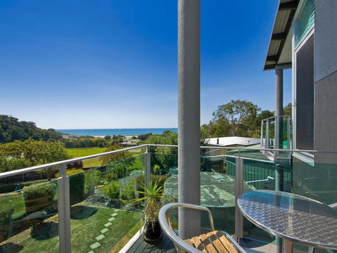 Louvres - Accommodation Sunshine Coast 3