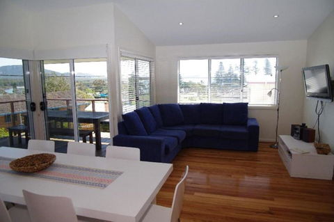Beach Club 2 5 Gowing Street - Accommodation Sunshine Coast 3